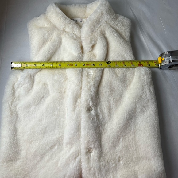 Macy's Epic Threads Cream Faux Fur Vest - NWT Size Large - Picture 4 of 8